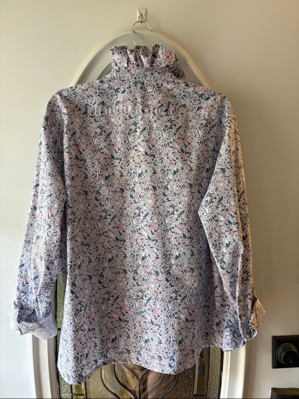 Up-cycled men’s XL Apt. 9 Ruffled Collar Floral Button-Up - Pink Blue White - Picture 4 of 4